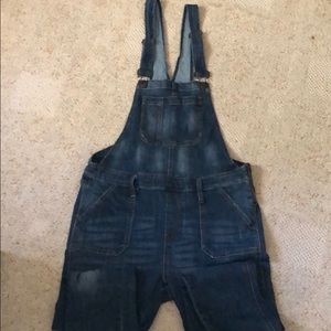 Gap jean overalls boyfriend cut